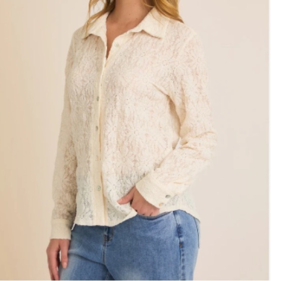 NWT GILLI Premium Boutique Lace Button Up Ling Sleeve Off White Medium. -XL - Picture 2 of 7